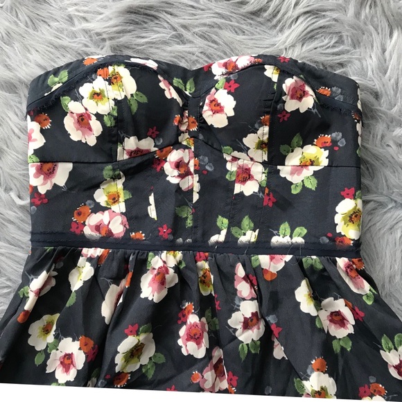 AEO Strapless Dress - Picture 2 of 6